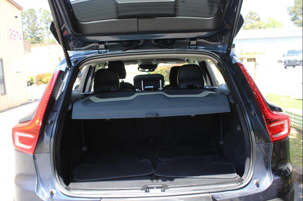 used 2022 Volvo XC40 car, priced at $15,999