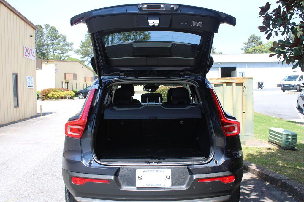 used 2022 Volvo XC40 car, priced at $15,999