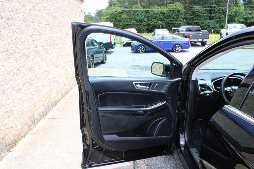 used 2021 Ford Edge car, priced at $14,999