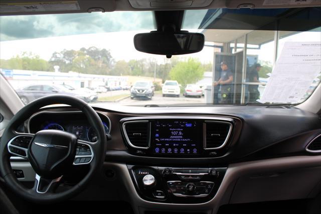 used 2017 Chrysler Pacifica car, priced at $11,999