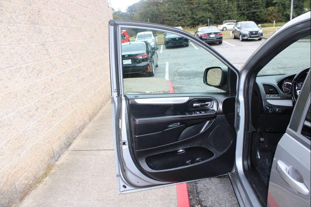 used 2019 Dodge Grand Caravan car, priced at $8,888