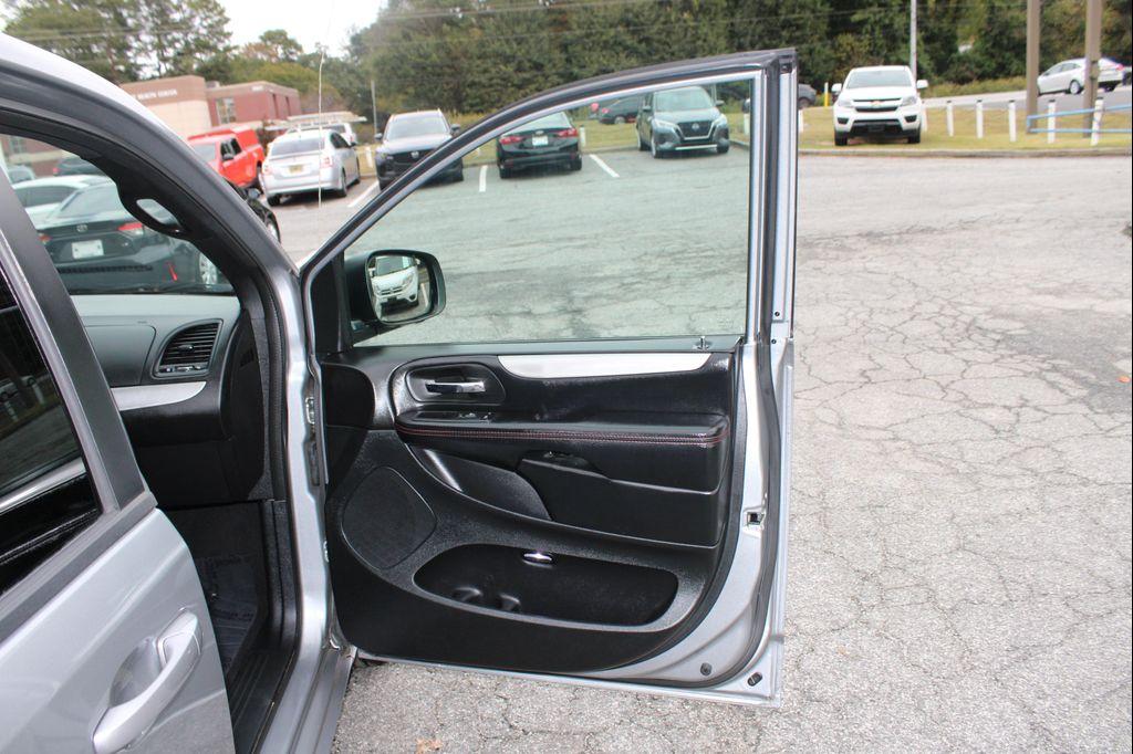 used 2019 Dodge Grand Caravan car, priced at $8,888