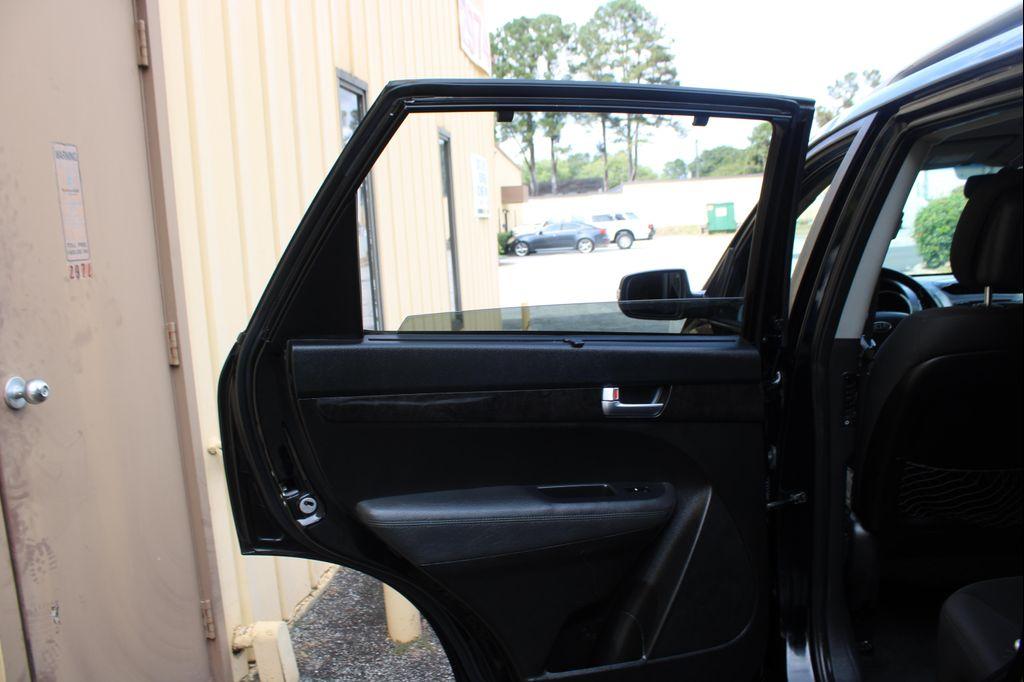 used 2014 Kia Sorento car, priced at $3,999