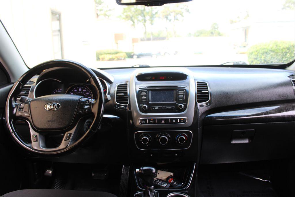 used 2014 Kia Sorento car, priced at $3,999