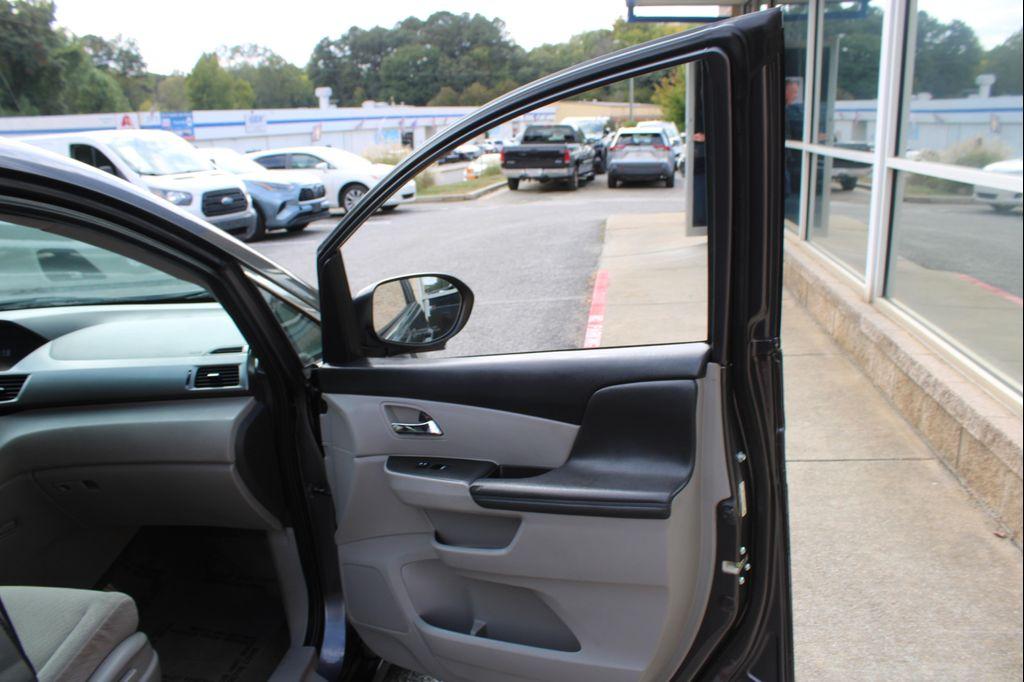 used 2015 Honda Odyssey car, priced at $9,999
