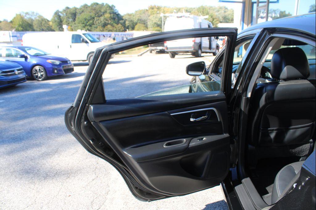 used 2018 Nissan Altima car, priced at $10,000