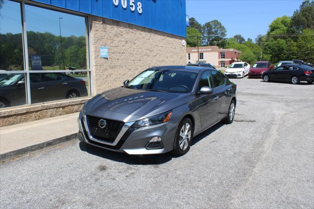 used 2022 Nissan Altima car, priced at $12,500