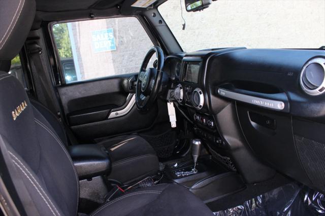 used 2015 Jeep Wrangler Unlimited car, priced at $17,999