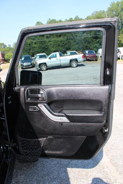 used 2015 Jeep Wrangler Unlimited car, priced at $17,999