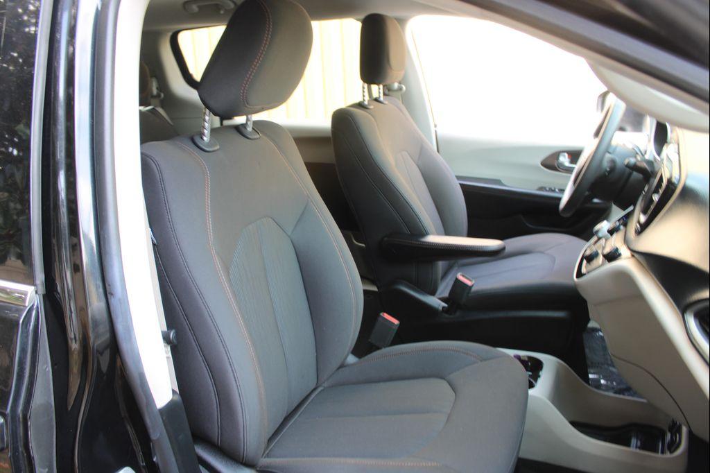 used 2017 Chrysler Pacifica car, priced at $10,999