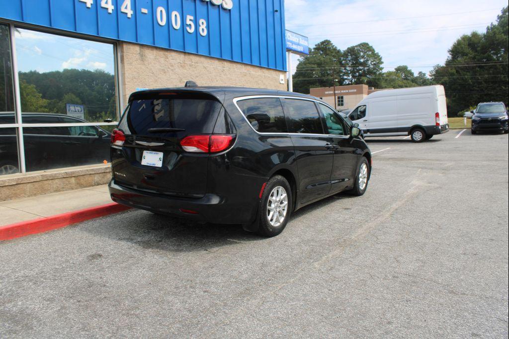 used 2017 Chrysler Pacifica car, priced at $10,999