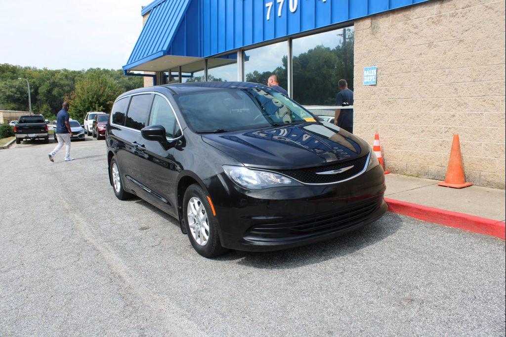 used 2017 Chrysler Pacifica car, priced at $10,999