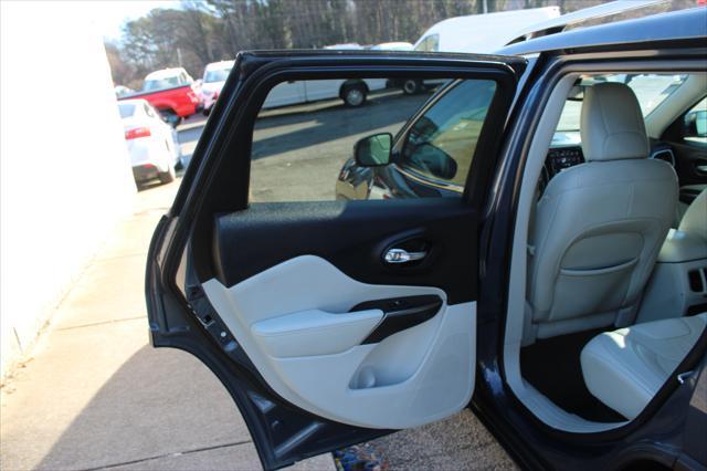 used 2020 Jeep Cherokee car, priced at $10,999