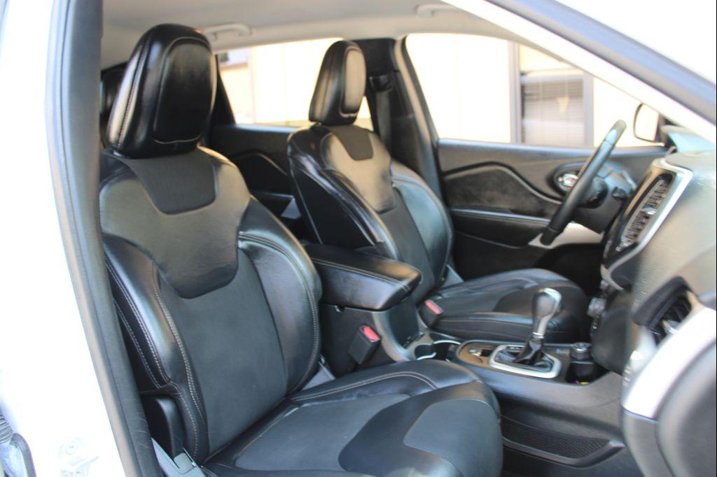 used 2018 Jeep Cherokee car, priced at $12,999