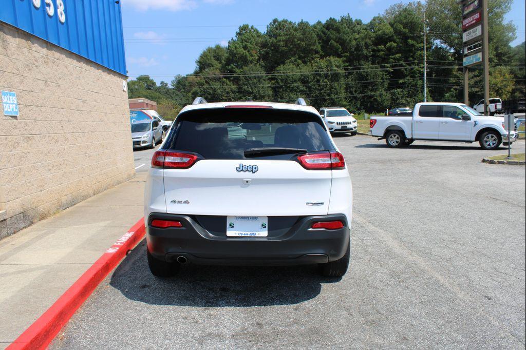 used 2018 Jeep Cherokee car, priced at $12,999