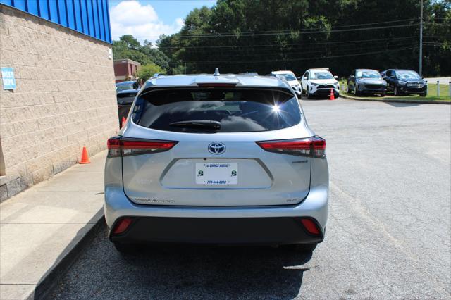 used 2020 Toyota Highlander Hybrid car, priced at $33,000