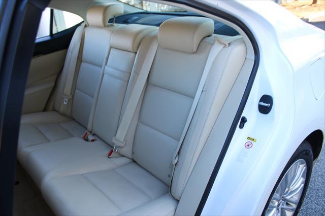 used 2014 Lexus ES 350 car, priced at $16,999