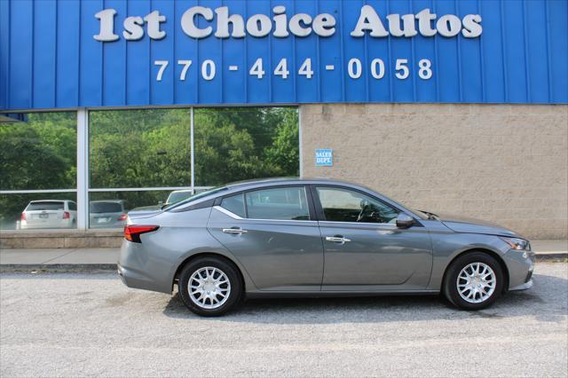 used 2022 Nissan Altima car, priced at $13,999