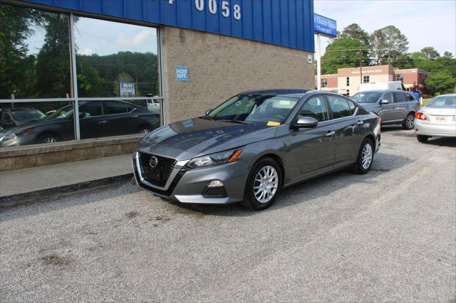 used 2022 Nissan Altima car, priced at $13,999
