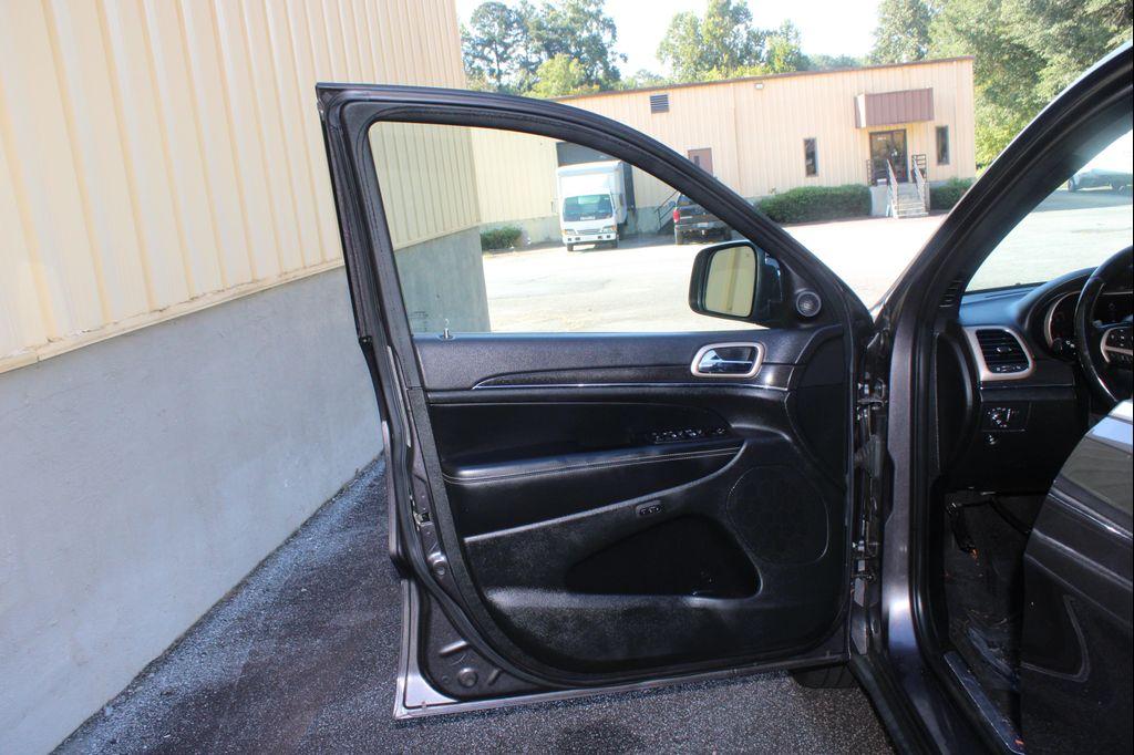 used 2015 Jeep Grand Cherokee car, priced at $9,999