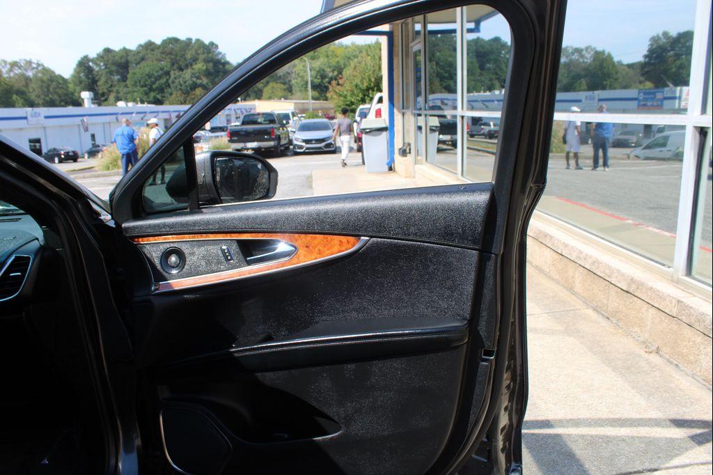 used 2020 Lincoln Nautilus car, priced at $17,999