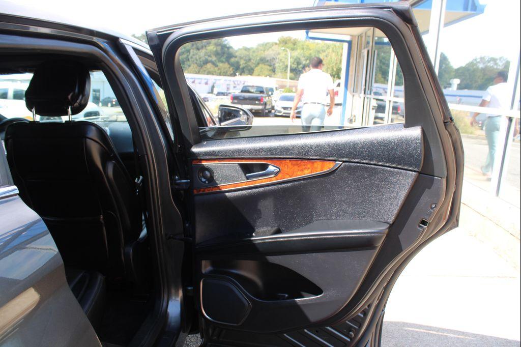 used 2020 Lincoln Nautilus car, priced at $17,999