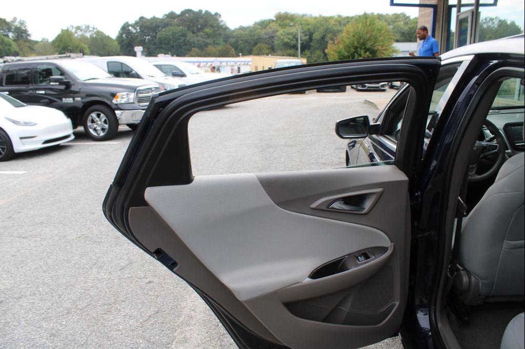 used 2017 Chevrolet Malibu car, priced at $8,888