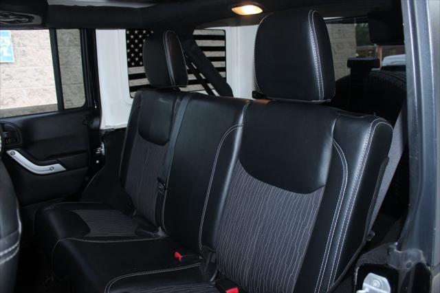 used 2014 Jeep Wrangler Unlimited car, priced at $15,999