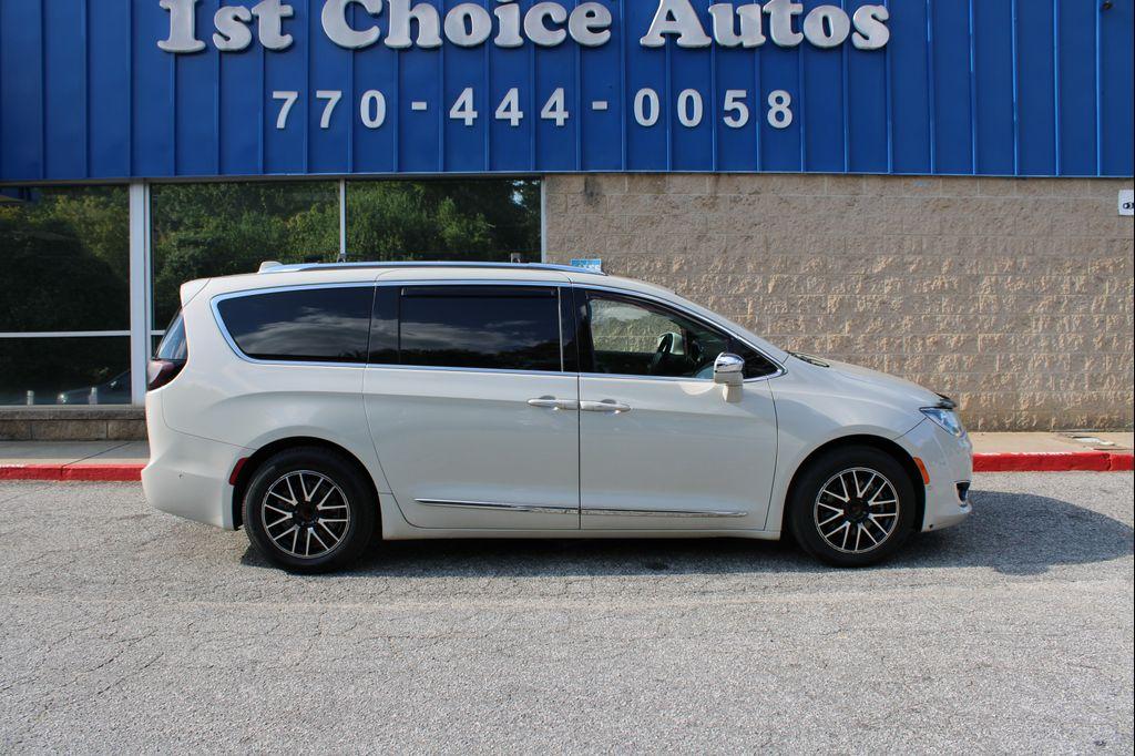 used 2017 Chrysler Pacifica car, priced at $9,999