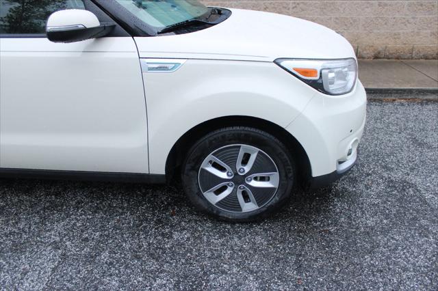 used 2017 Kia Soul EV car, priced at $7,999