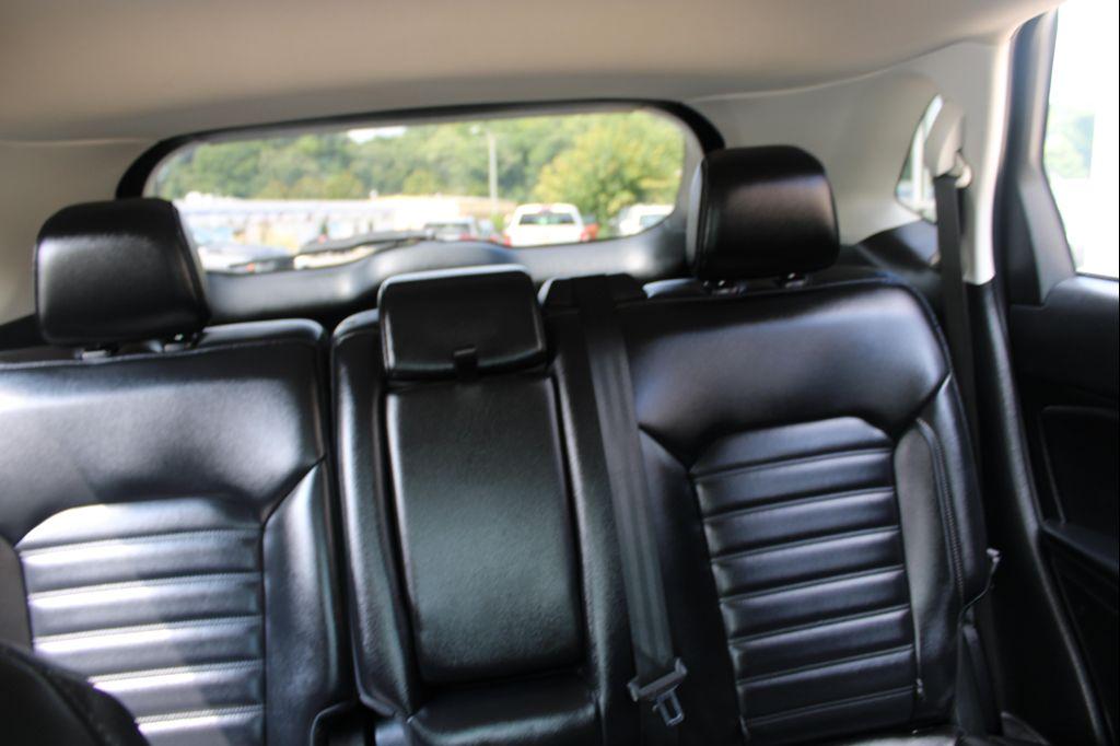 used 2022 Ford Edge car, priced at $15,999