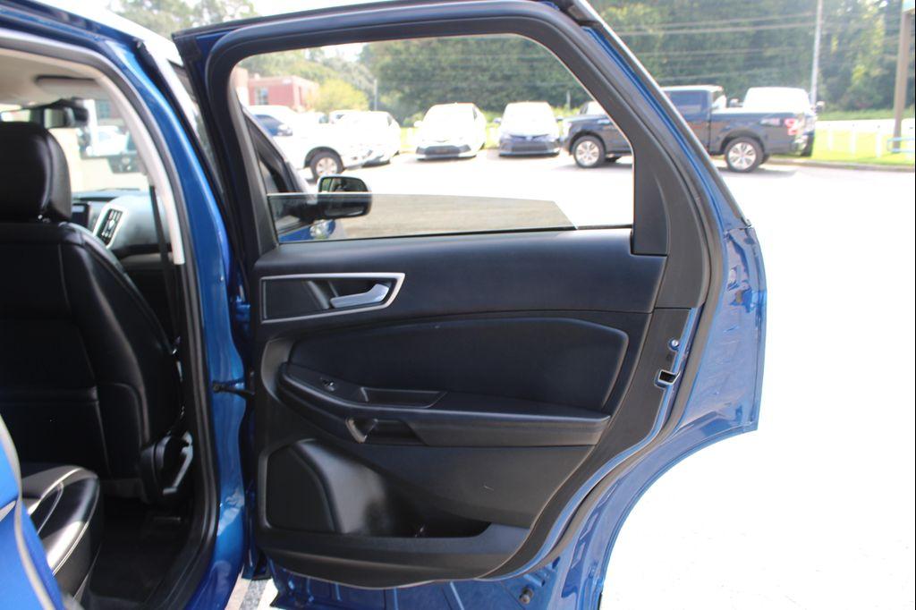 used 2022 Ford Edge car, priced at $15,999