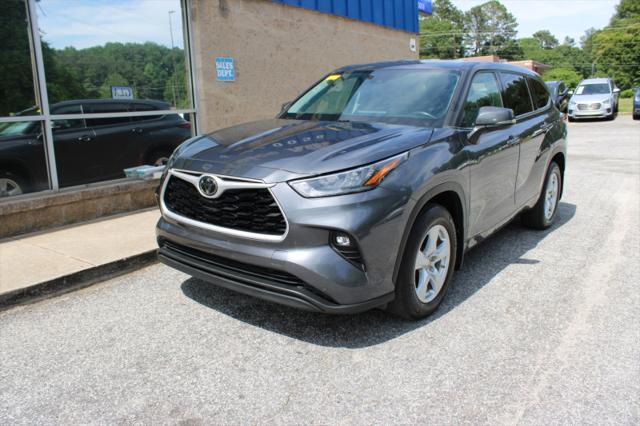 used 2020 Toyota Highlander car, priced at $24,999