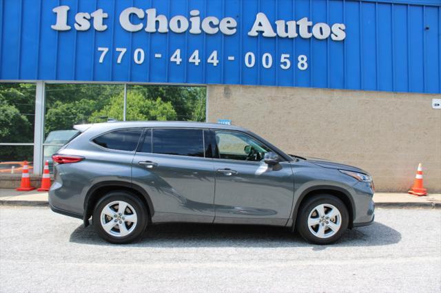 used 2020 Toyota Highlander car, priced at $24,999