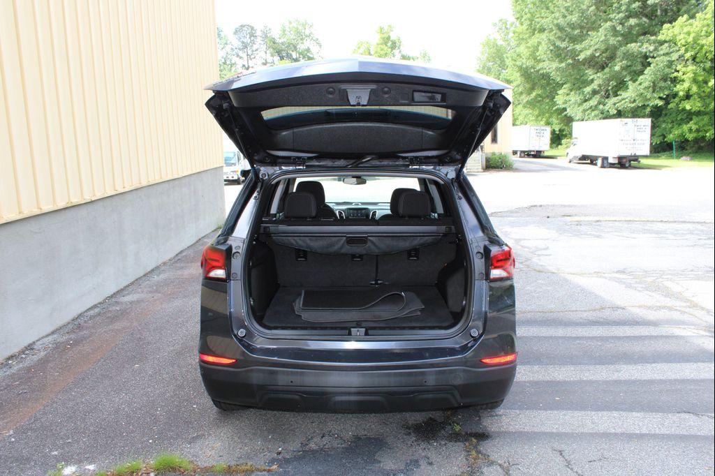 used 2022 Chevrolet Equinox car, priced at $14,999