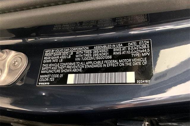 new 2025 Volvo EX90 car