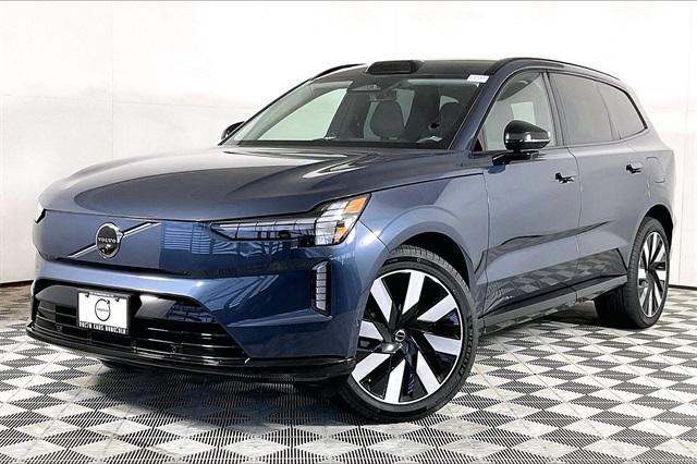new 2025 Volvo EX90 car