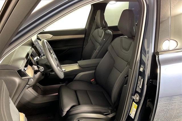 new 2025 Volvo EX90 car