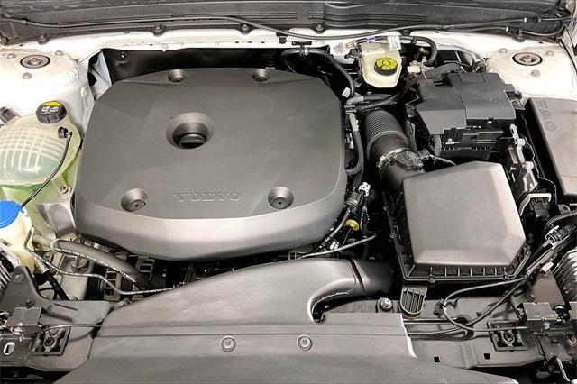 used 2022 Volvo XC40 car, priced at $22,988