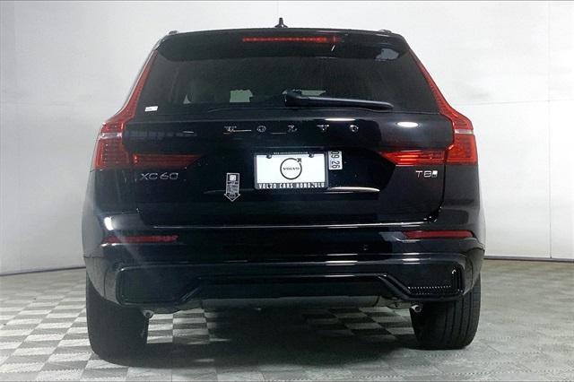 new 2025 Volvo XC60 Plug-In Hybrid car