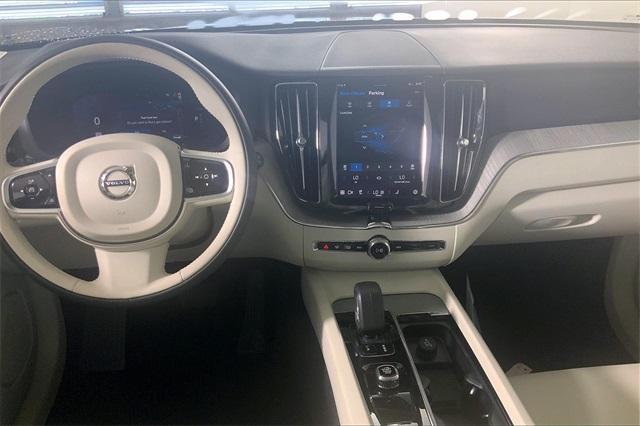 new 2025 Volvo XC60 Plug-In Hybrid car