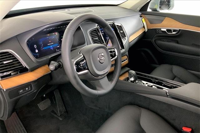 new 2025 Volvo XC90 Plug-In Hybrid car