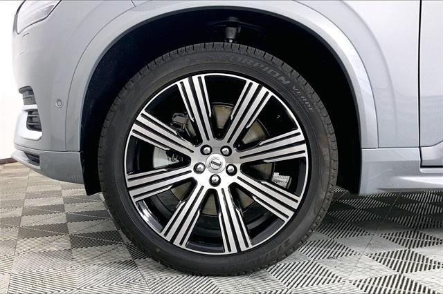 new 2025 Volvo XC90 Plug-In Hybrid car