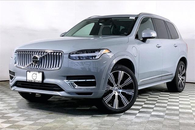 new 2025 Volvo XC90 Plug-In Hybrid car