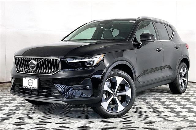 new 2025 Volvo XC40 car, priced at $48,335