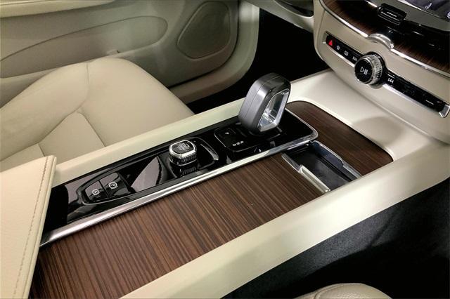 used 2022 Volvo XC60 car, priced at $30,995