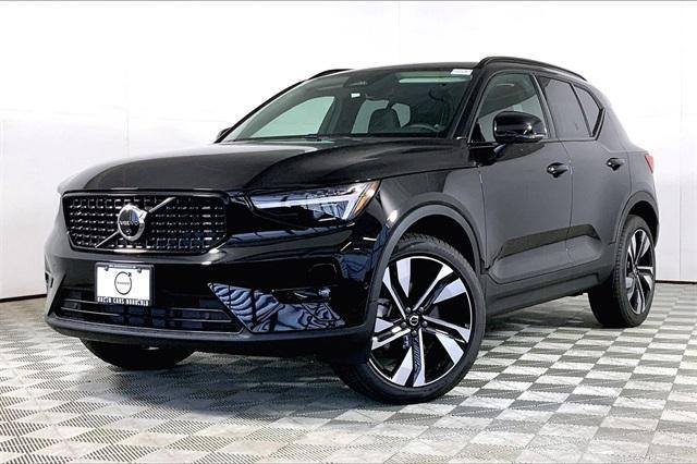 new 2025 Volvo XC40 car, priced at $49,790