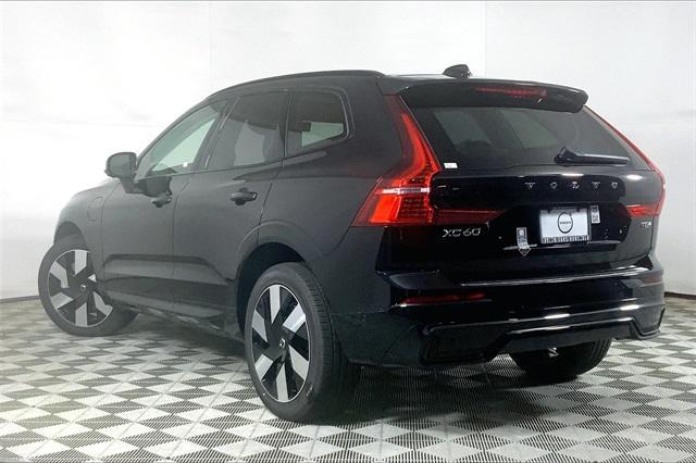 new 2025 Volvo XC60 Plug-In Hybrid car
