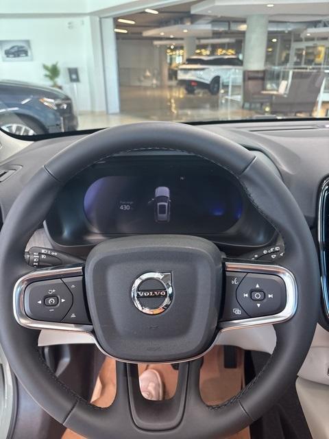 new 2025 Volvo XC40 car, priced at $49,590