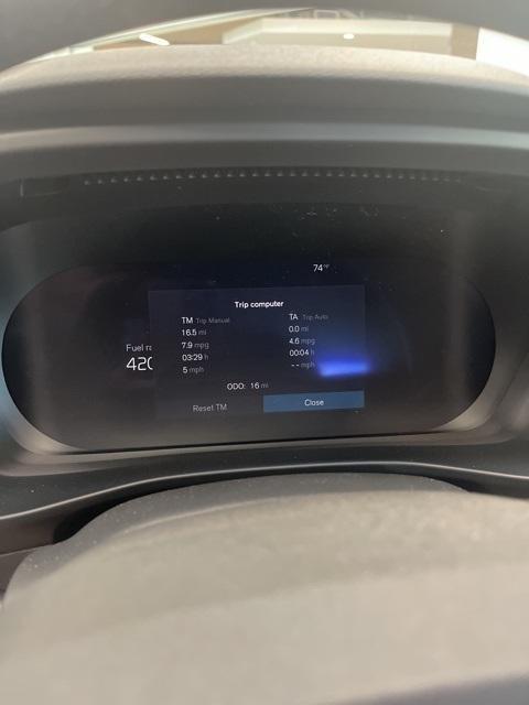 new 2025 Volvo XC40 car, priced at $49,590